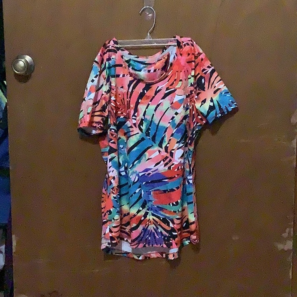 Colorful top